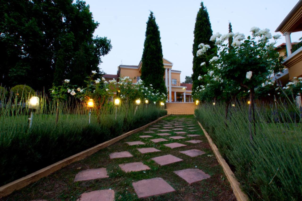 Little Tuscany Boutique Hotel Johannesburg Exteriör bild