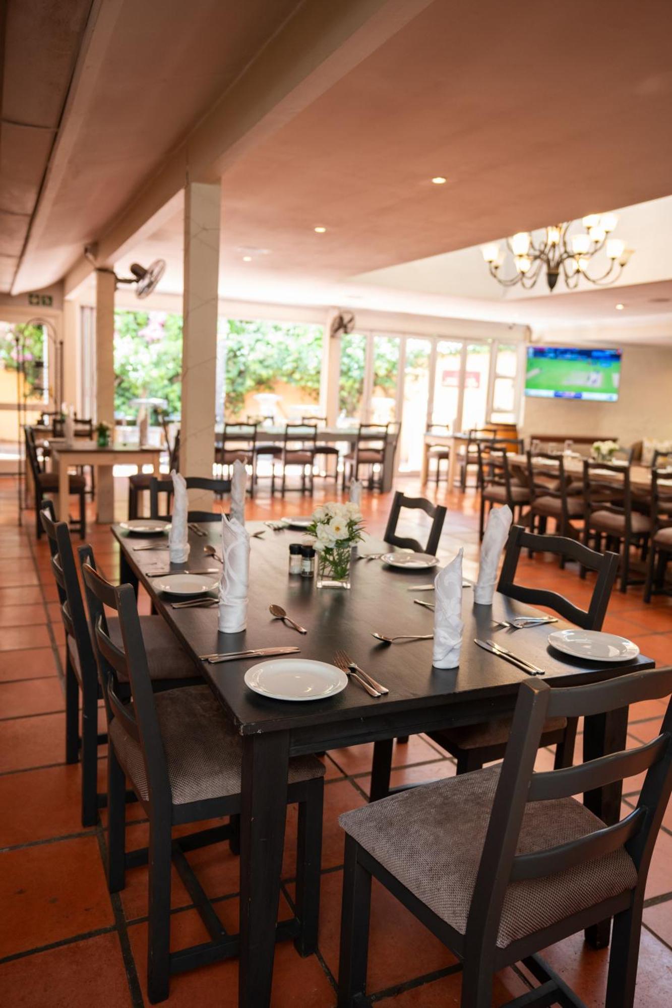 Little Tuscany Boutique Hotel Johannesburg Exteriör bild