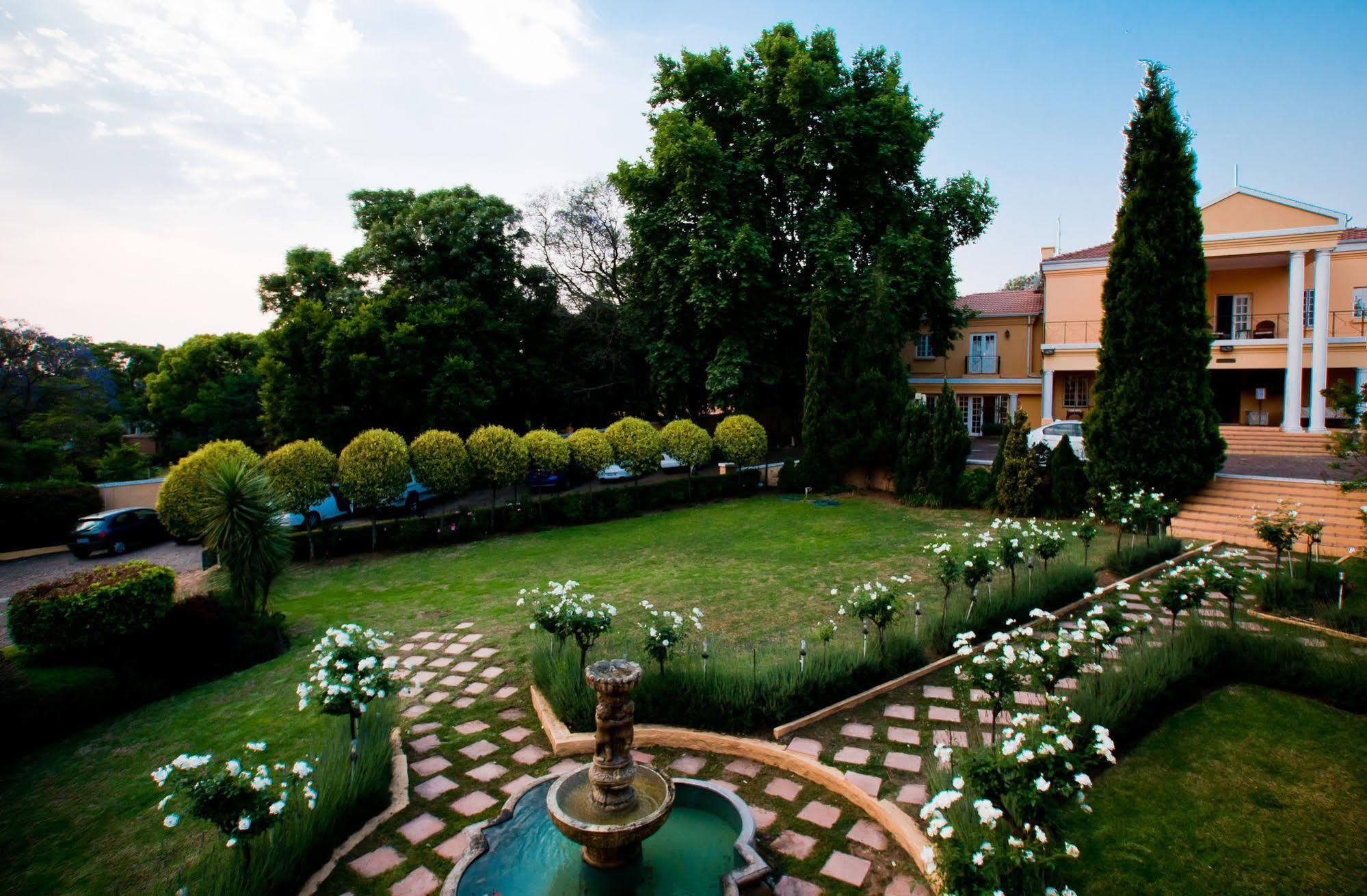 Little Tuscany Boutique Hotel Johannesburg Exteriör bild